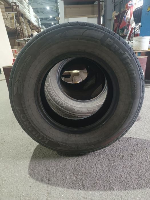 Продам резину 225/70R15 C