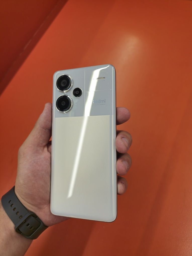 Xiaomi redmi note 13 pro plus