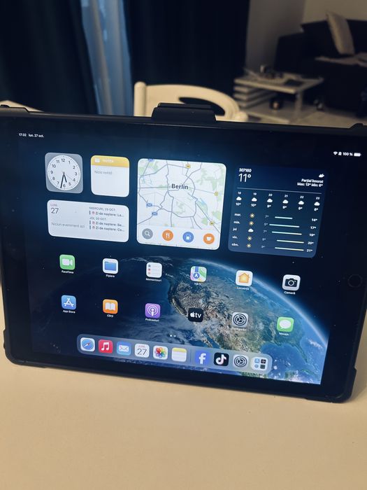 Tableta ipad Apple, 12,9 inchi, model deosebit
