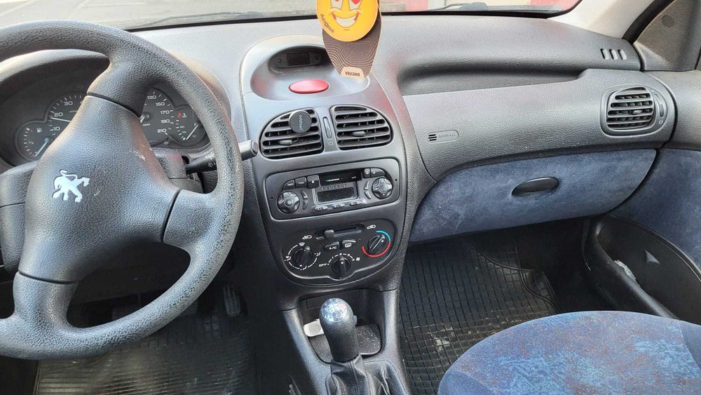 Vand Peugeot 206 An 2000