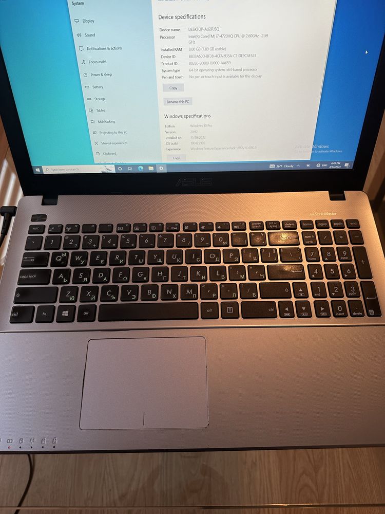 Лаптоп Asus K550j i7 SSD
