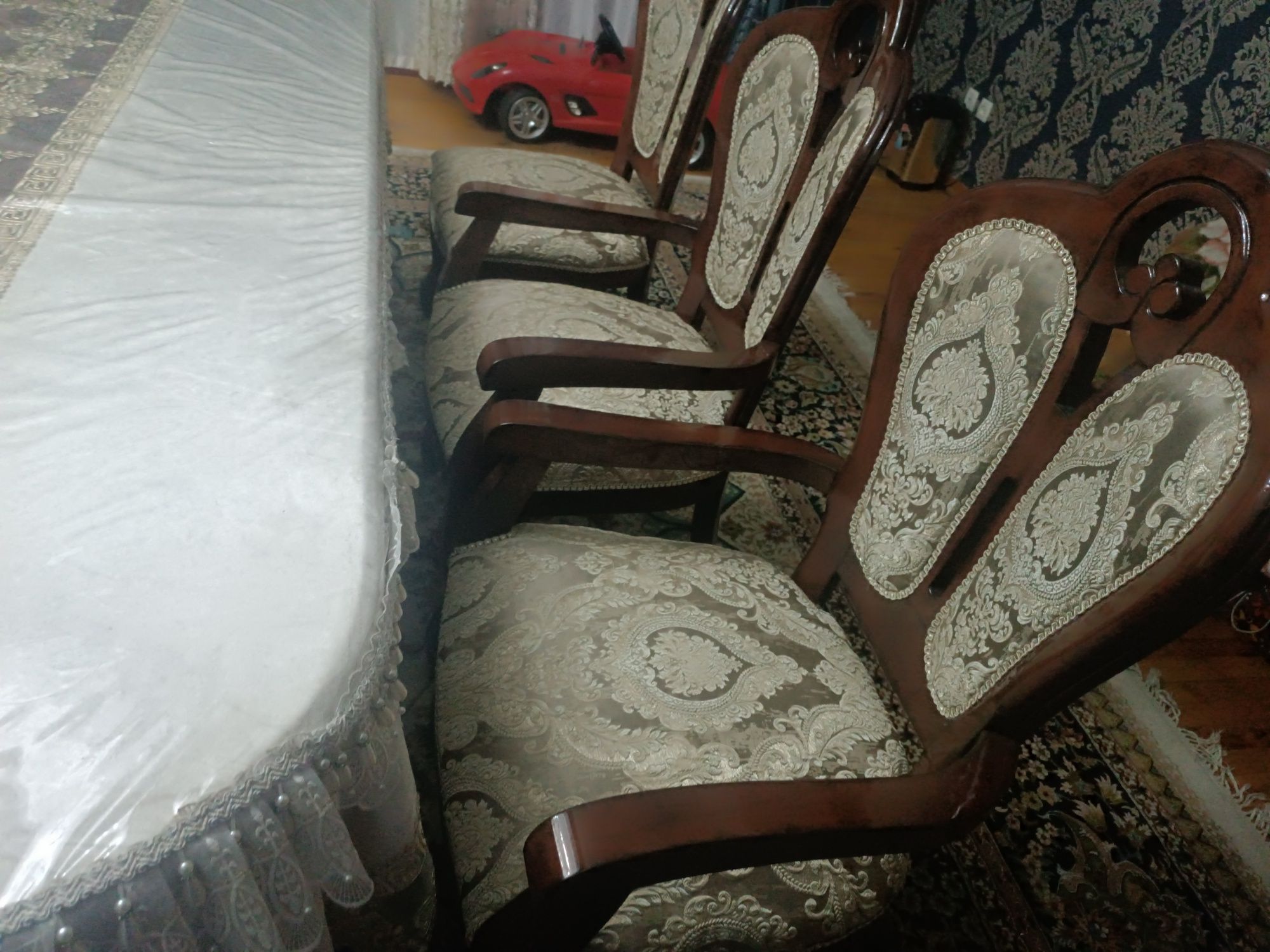 8(ta)Stul Oval Stoli Italyanskiy mebel sotaman