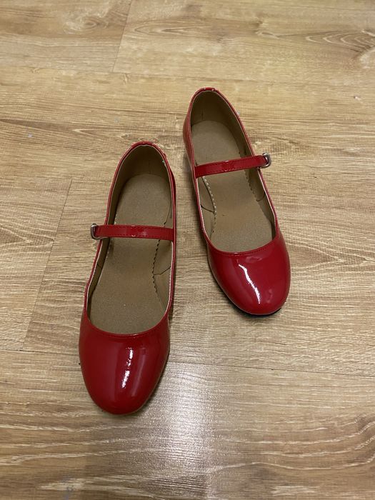 Туфли для танцев 36 размер красные лаковые (туфли танцевальные)