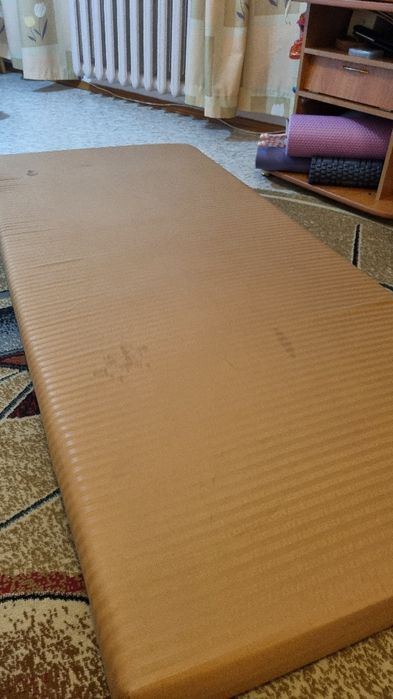 Матрас удобный в хорошем состоянии