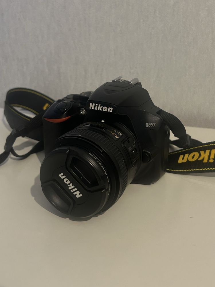 Nikon d3500 с 2 объективами