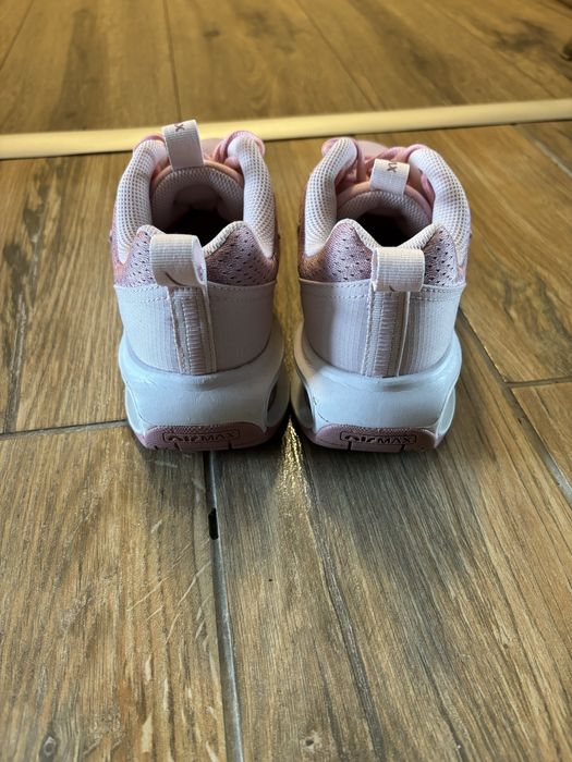 Обувки Nike w air max intrlk lite shoes