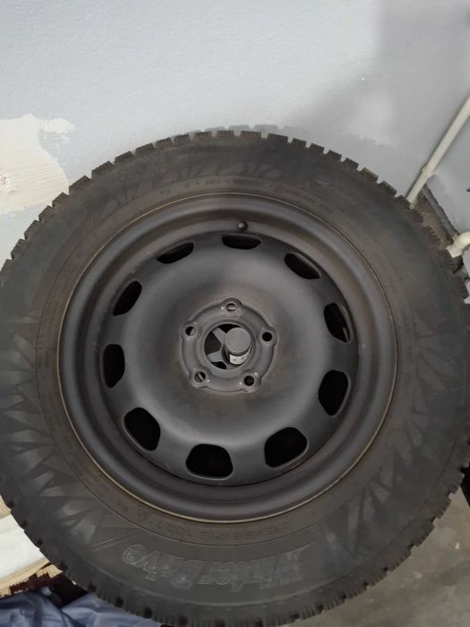 Jante tablă cu cauciucuri iarnă