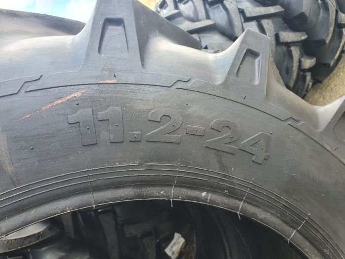 11.2-24 cauciucuri noi OZKA pentru 4x4 cu garantie 8 Pliuri noi XYTM
