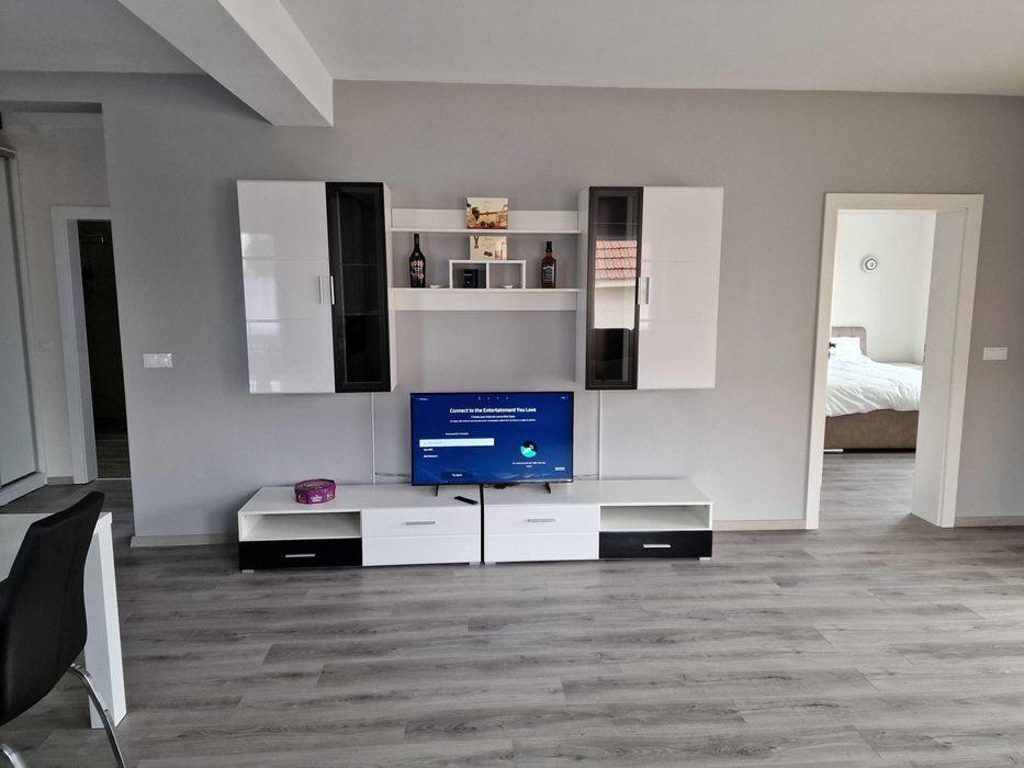 Apartament 2 camere Floare de Colt