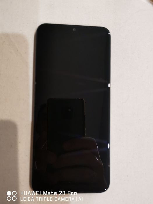 Телефон Моторола g10