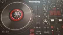 Controlere DJ  Numark Mixtrack Platinum FX
Numark Mixtrack Platinum FX
