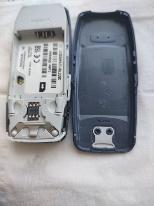 Нокия 3310не кодирана,нова батерия зарядно.