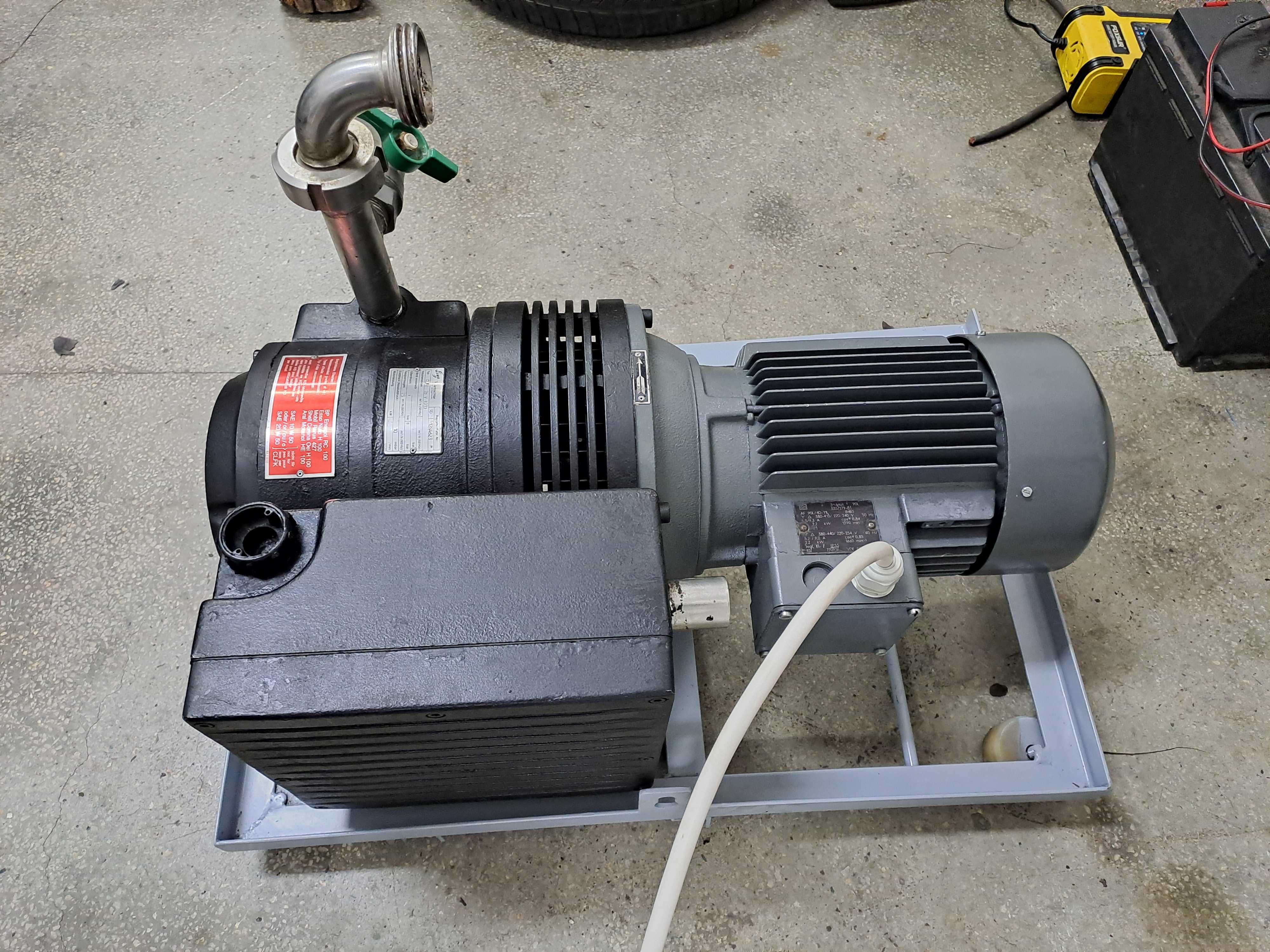 Вакуум помпа Rietschle CLFE 26 V / 25m3/h / 2,2kW