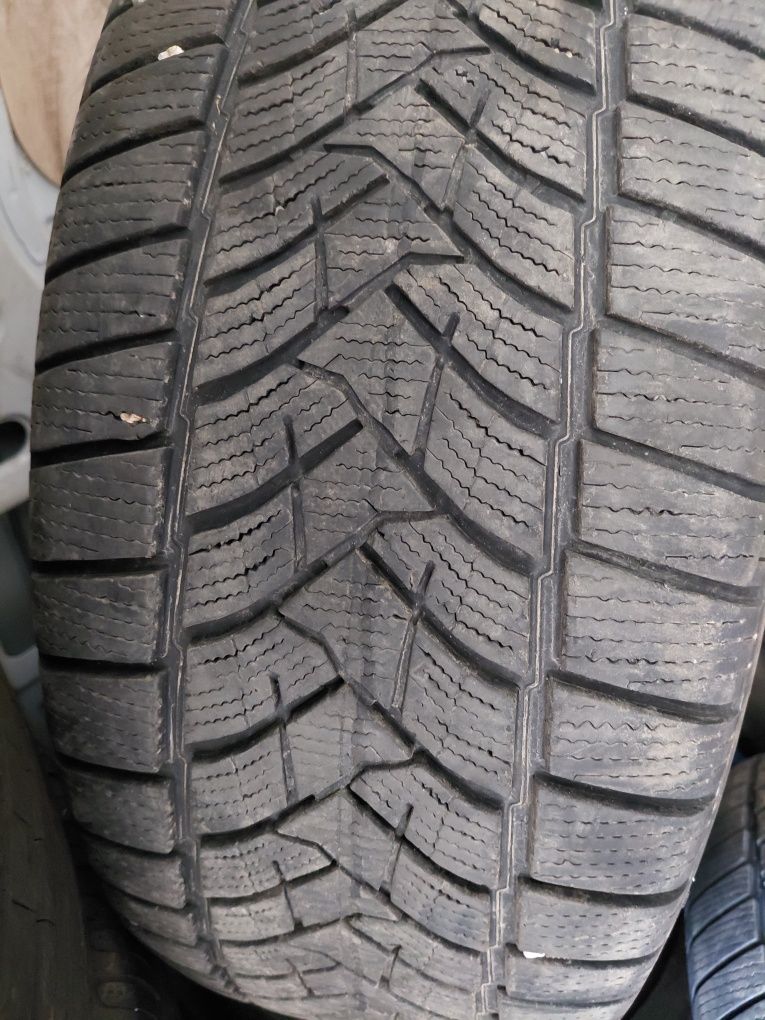 255/60/18"Dunlop 4бр.гуми дот 2023.