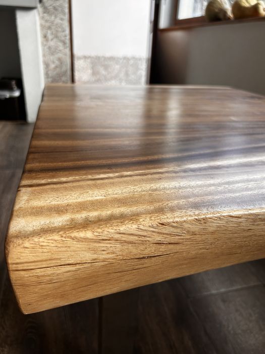 Холна маса, ръчна изработка от екзотично дърво Суар