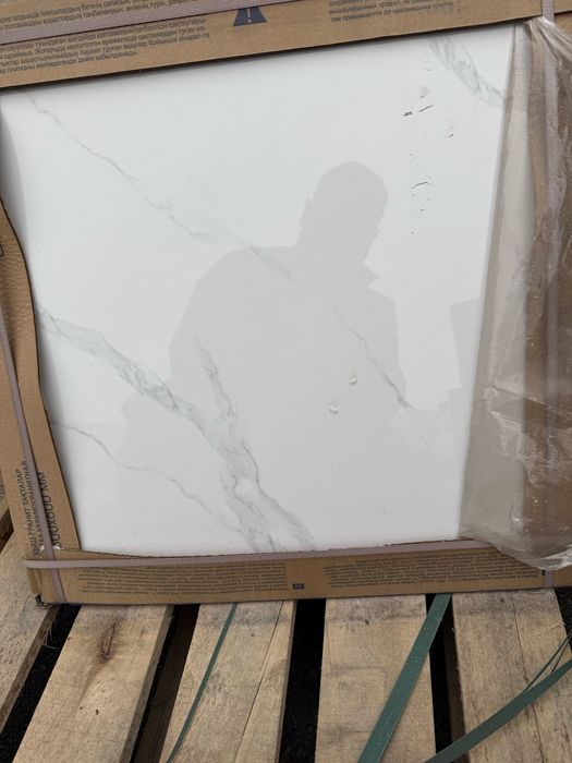 Продам керемогранит 60*60 новый есть 17 упаковок новый керамогранит