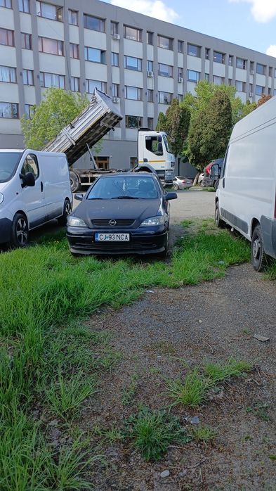 Vând Opel astra g