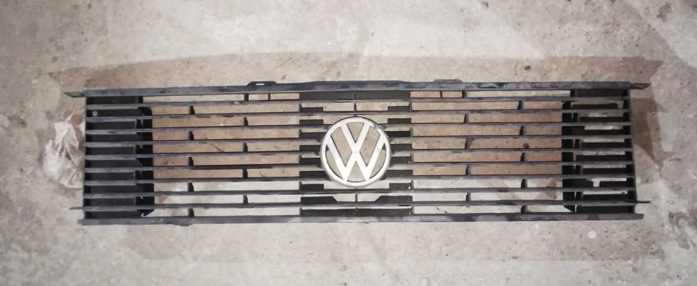Предна решетка ретро VW Голф и Пасат