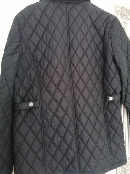 Vând geaca matlasata bărbați