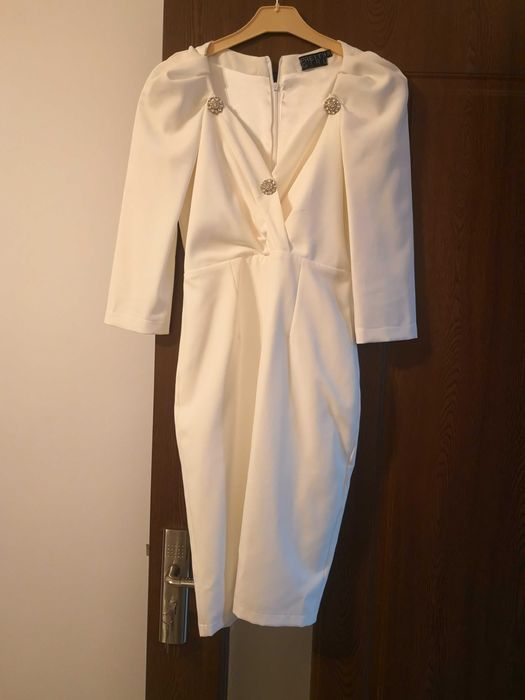 Vand rochie de eveniment(stare civila sau botez)