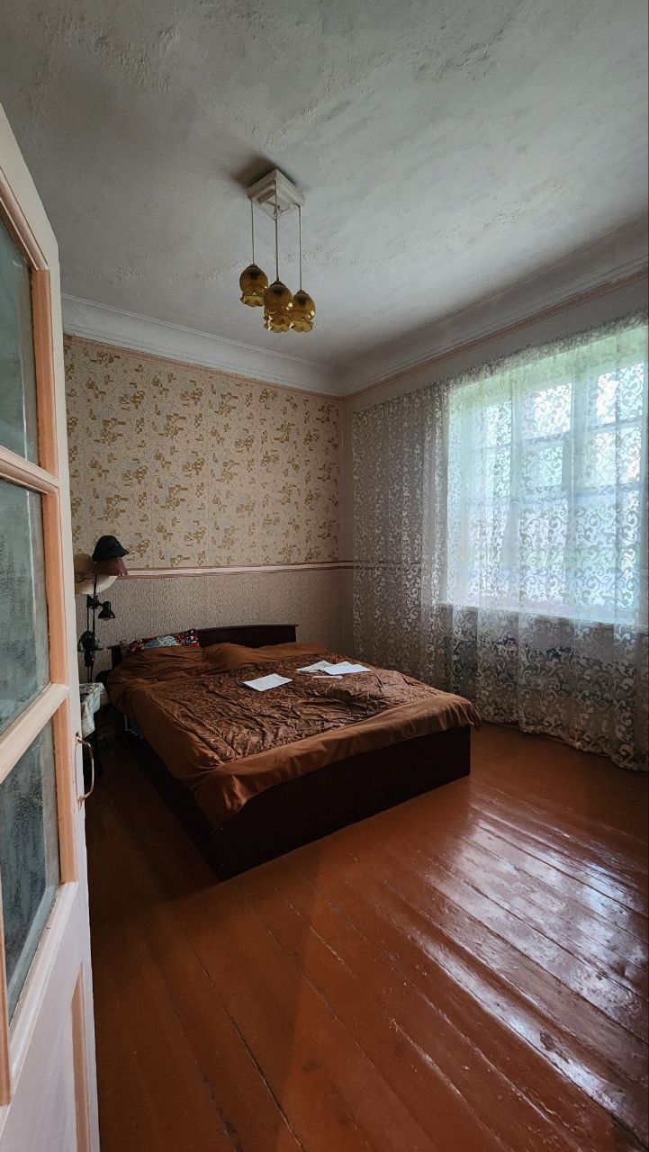 Срочно продаётся 1 комнатная квартира в городе Чирчике