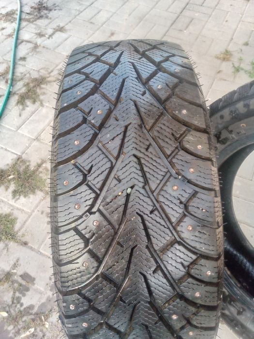 Продам зимние шины 225/60/R17