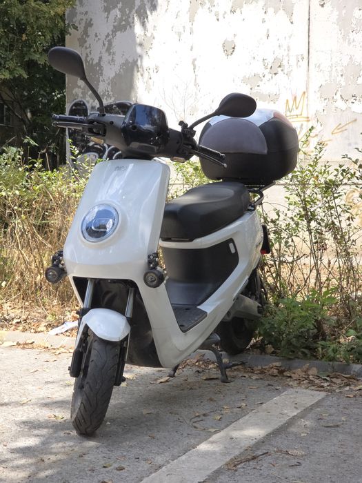 Scuter Electric NIU Mqi+ Sport