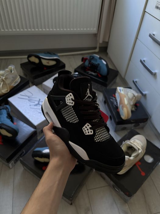 Jordan 4 marimea 40 41