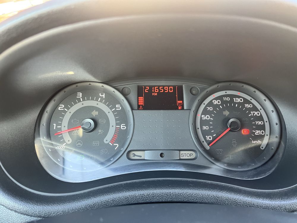 Renault Clio 3 1.2 75hp