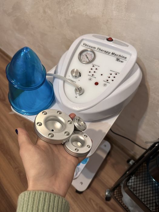 Aparat profesional de masaj cu vacuum