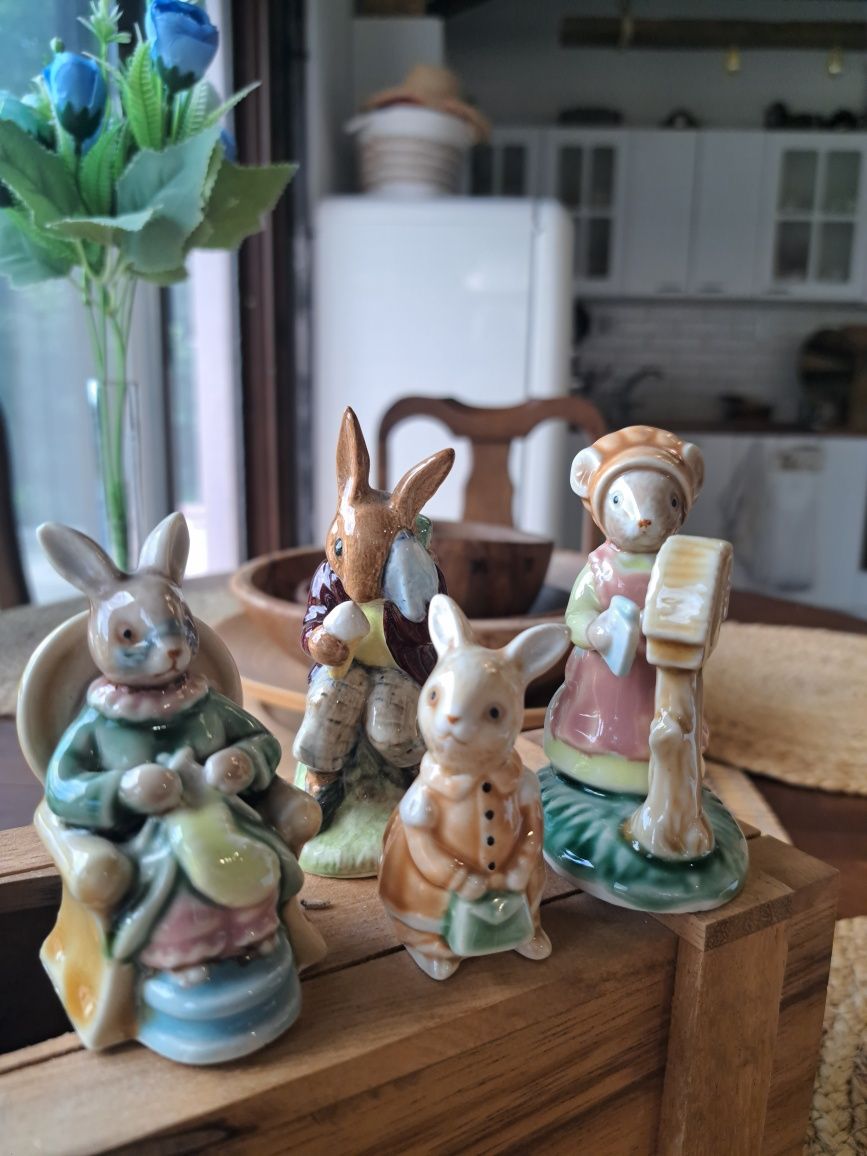 Порцеланови фигурки зайци