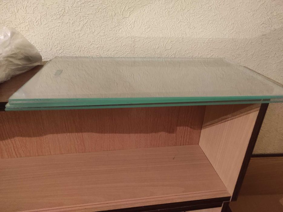 Стекла для книжных полок 29*50