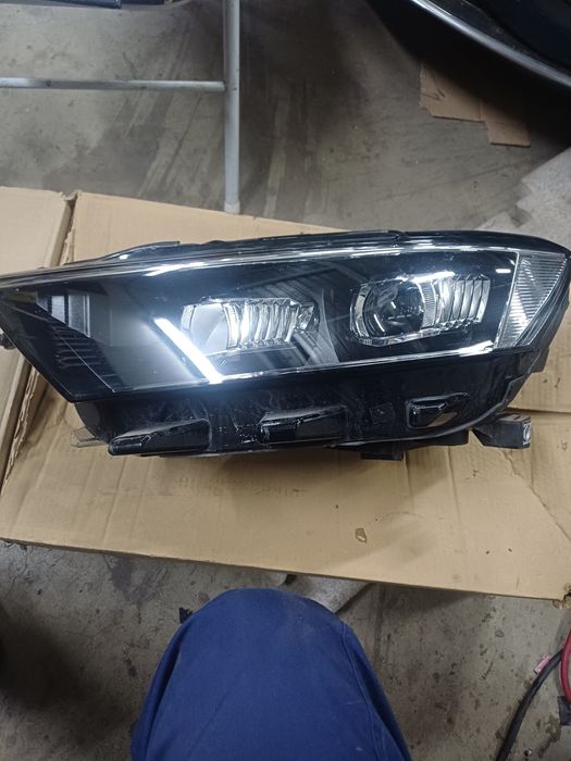 Far stânga vw T-roc original cod 2ga 941 035p