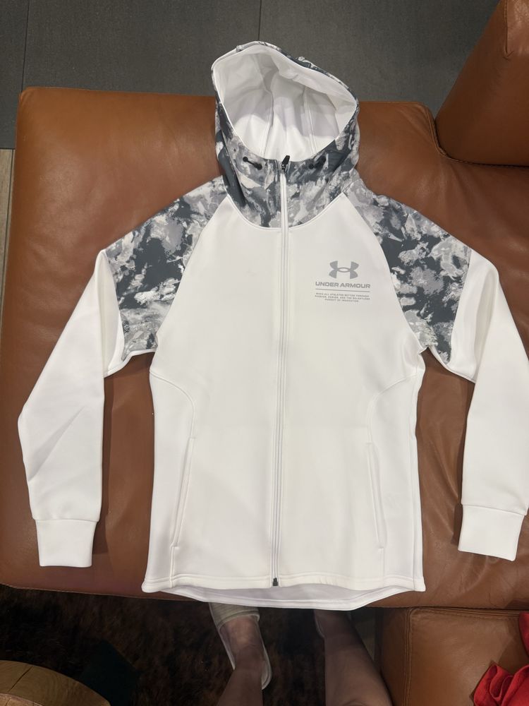 Суитчвр Under Armour