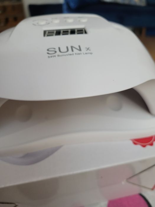 Vând freza și lampa manichiura