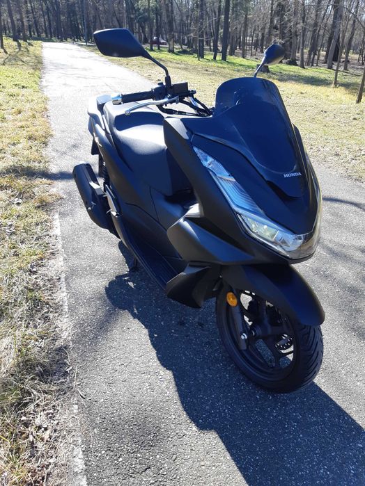 Honda PCX 125cc .