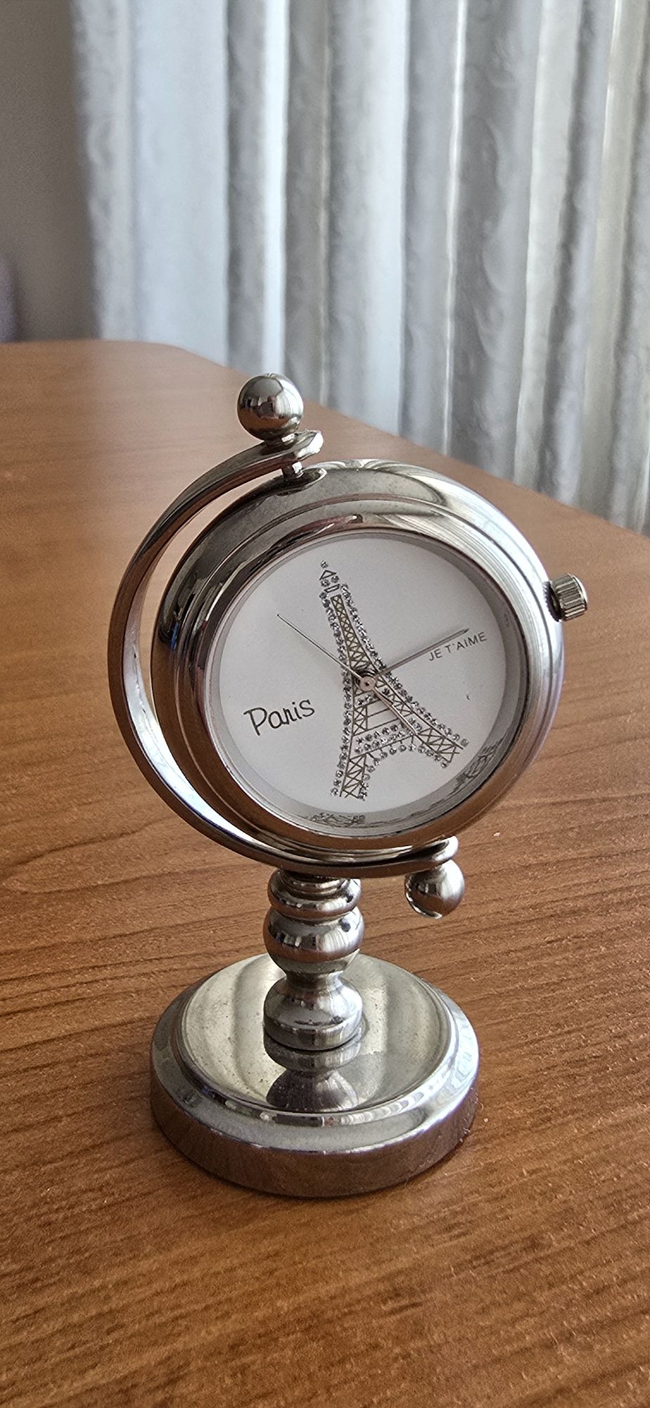 Настолен часовник Paris
