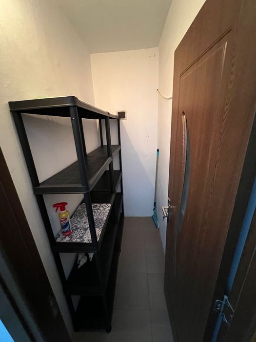 Inchiriez apartament cu 2 camere (centrală proprie)