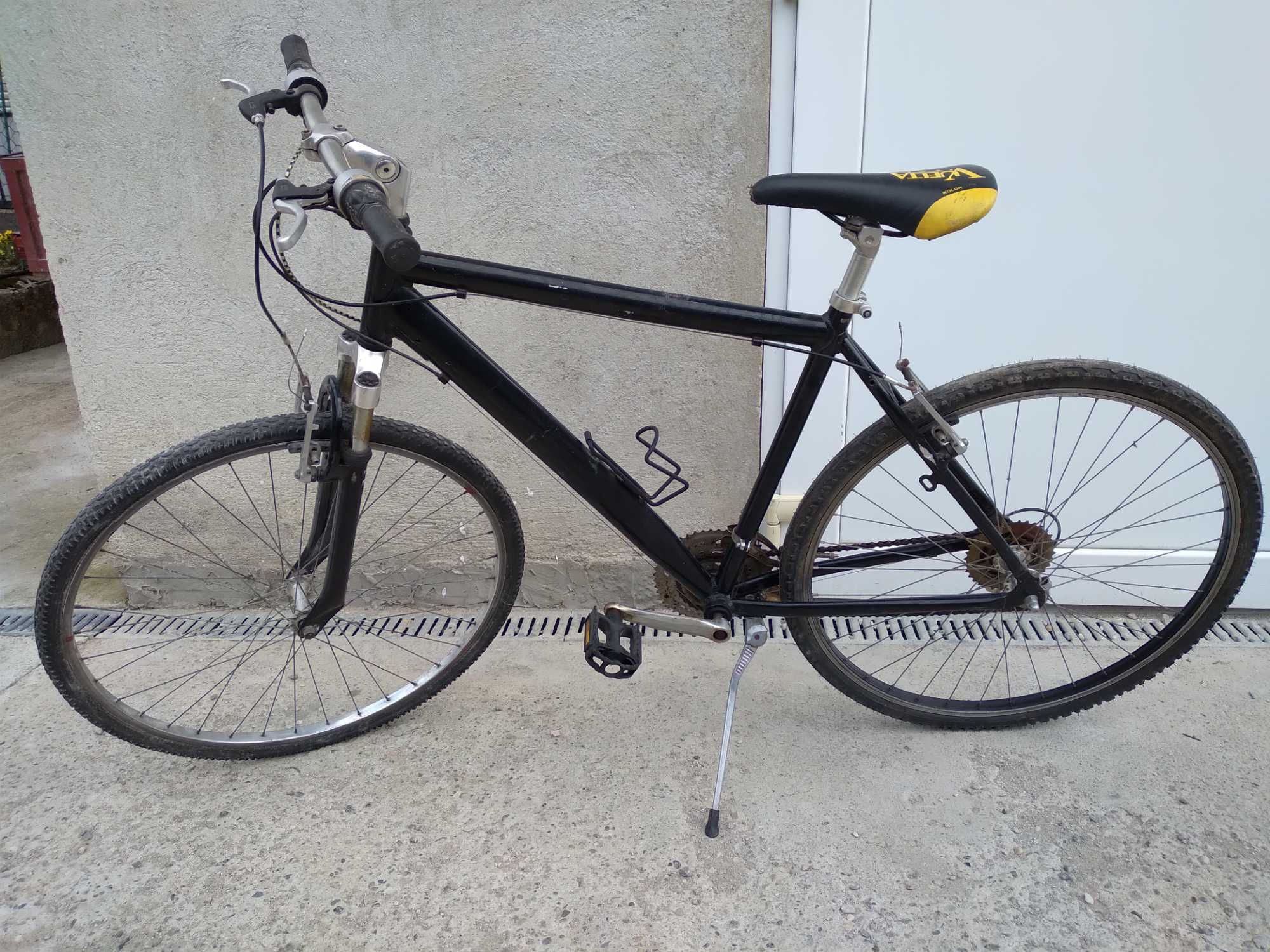 Vand bicicleta cu cadru de aluminiu!