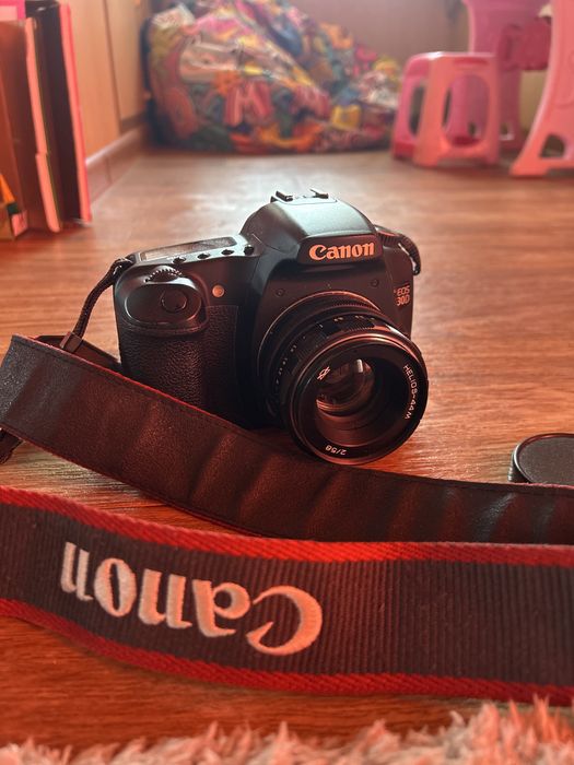 Продам фотоаппарат Canon в отличном качестве.