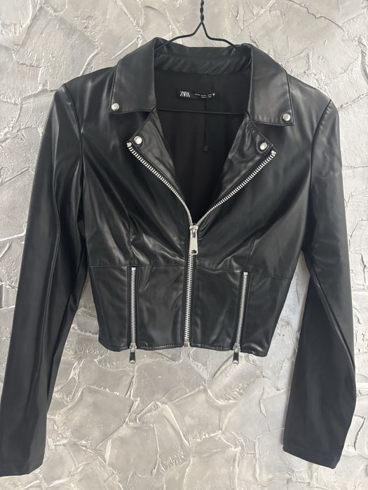 Чисто ново кожено яке Zara