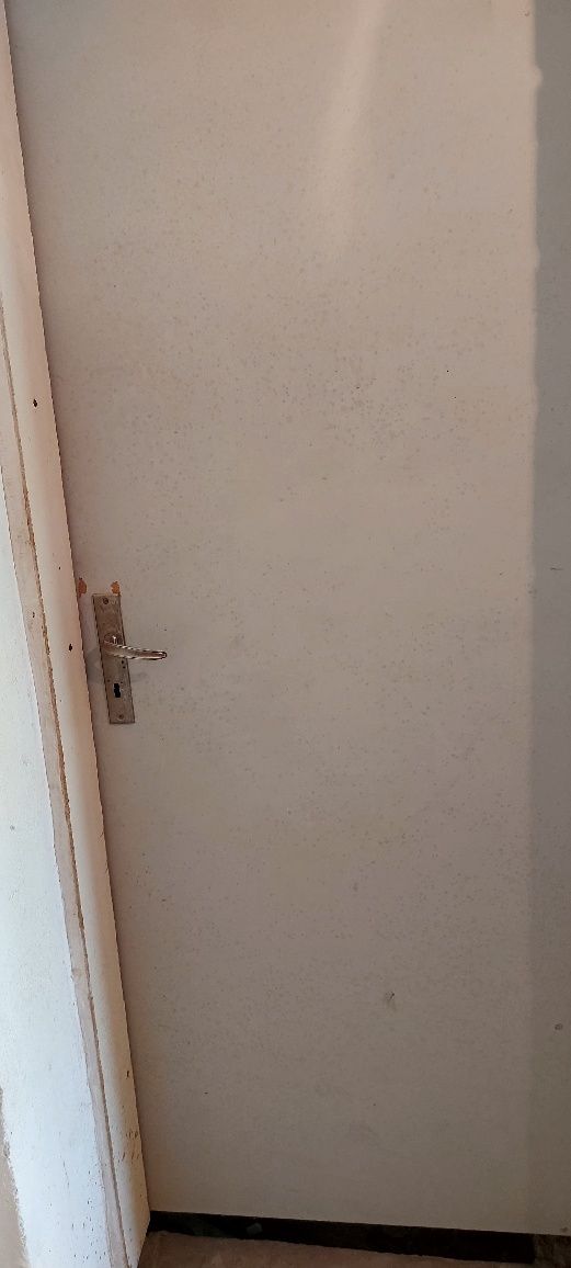 Дървени врати с каси 4 броя.