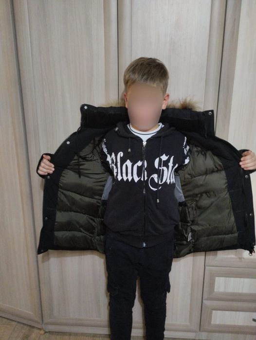 Продам пуховик детский