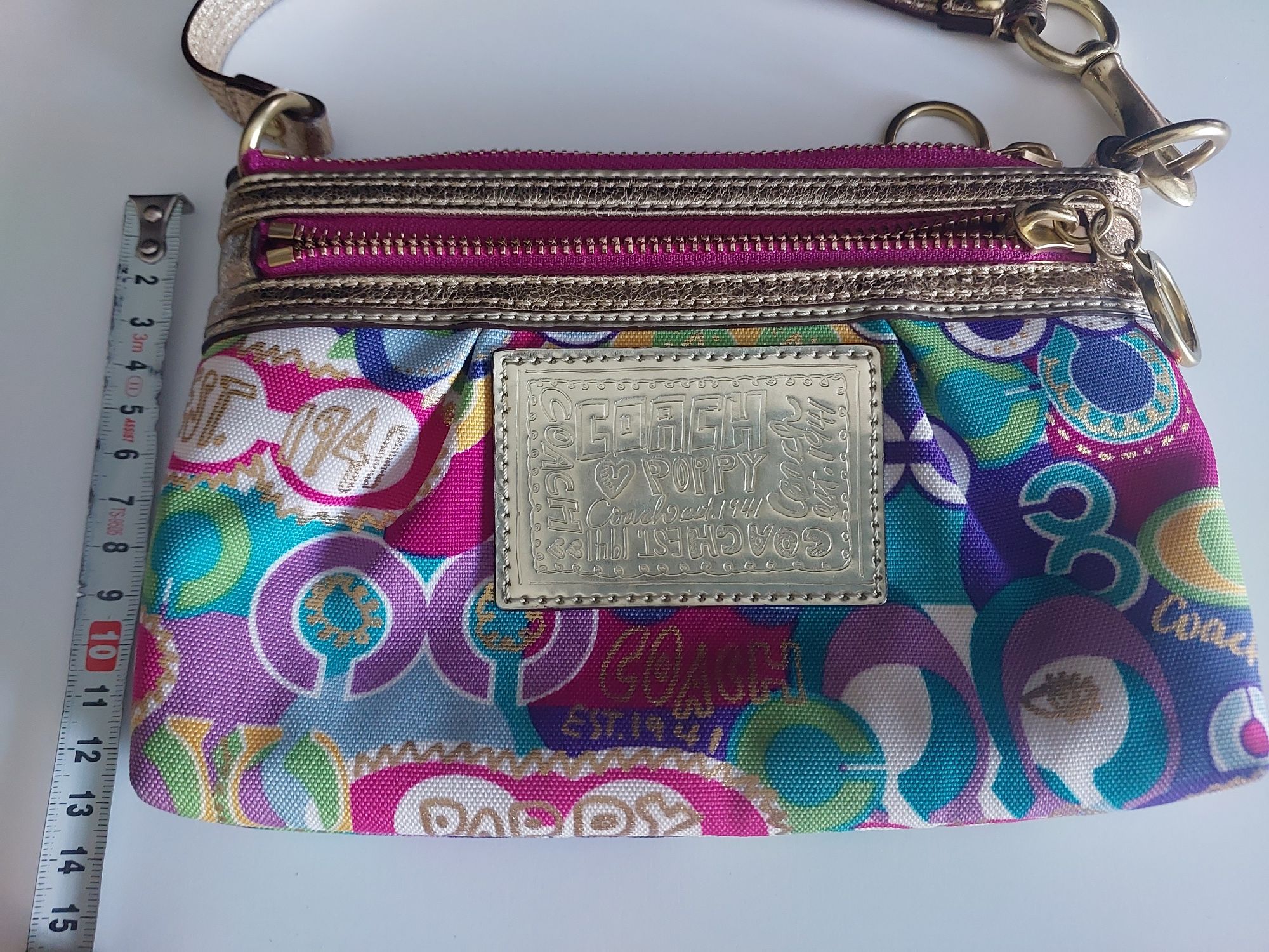 Продавам портмоне Coach