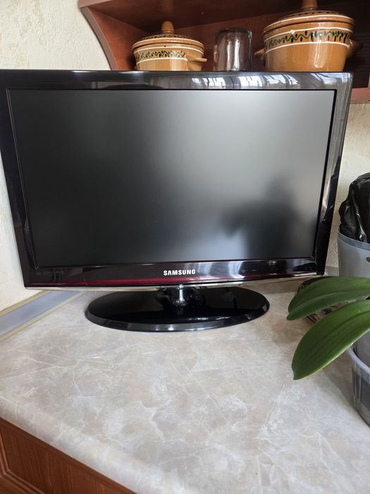 Продается.  б/у телевизор самсунг.в хорошем состоянии.недорого.быстро.