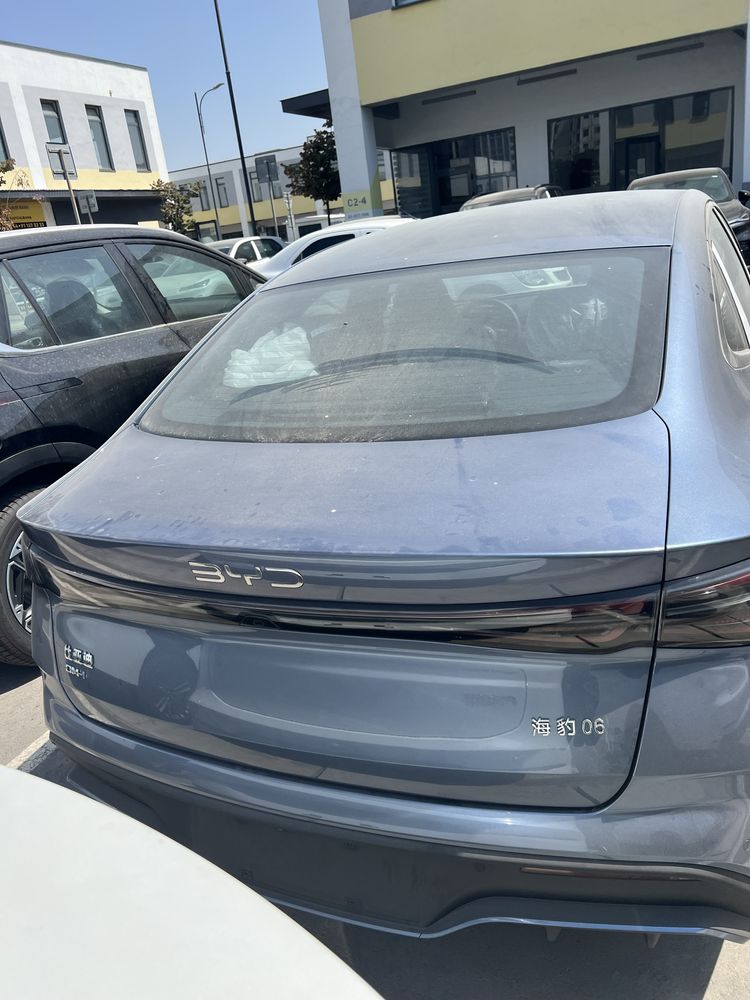 Byd seal gibrit  1500 km yuradi