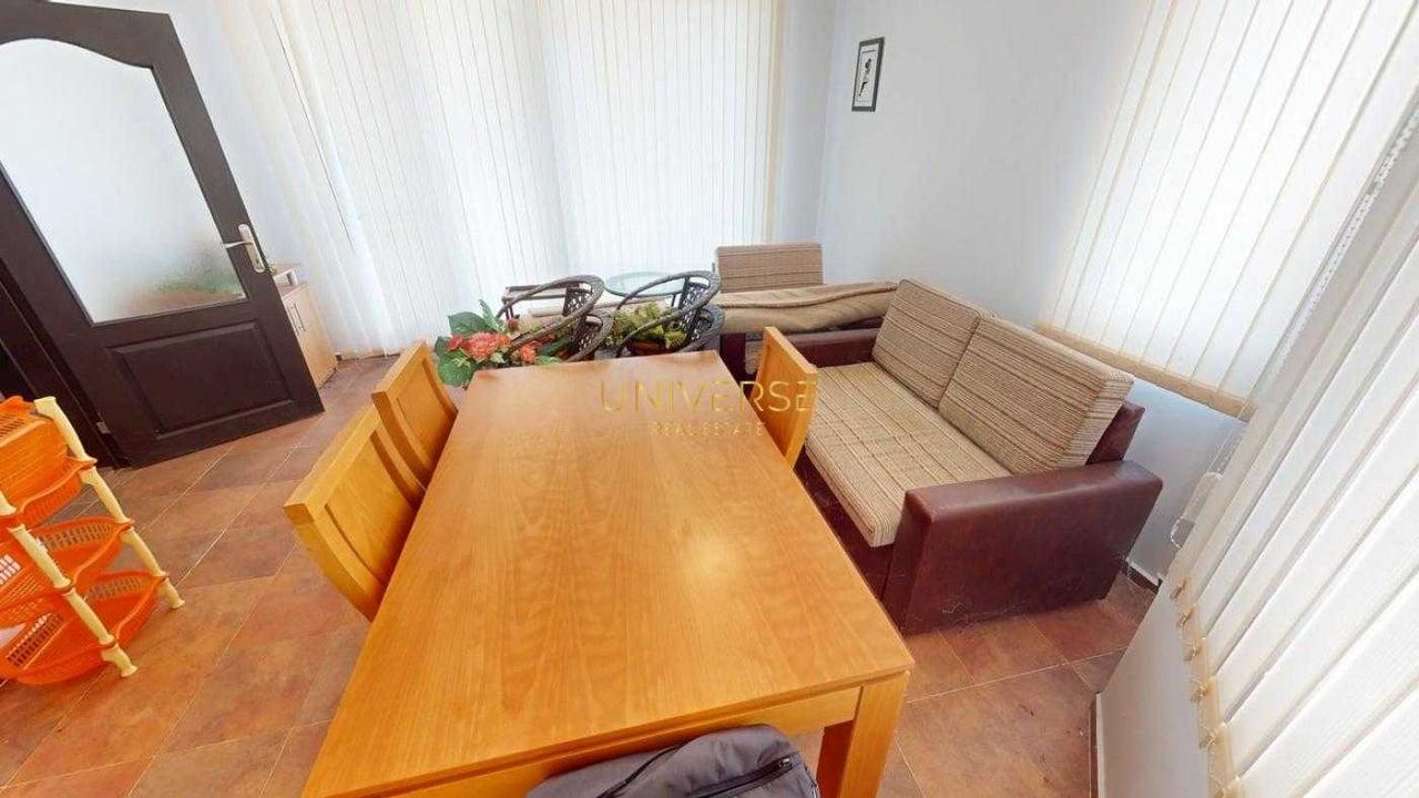 Продава се Двустаен апартамент в с. Кошарица, Област Бургас - 71 кв.м за 916 €/кв.м - Снимка #2