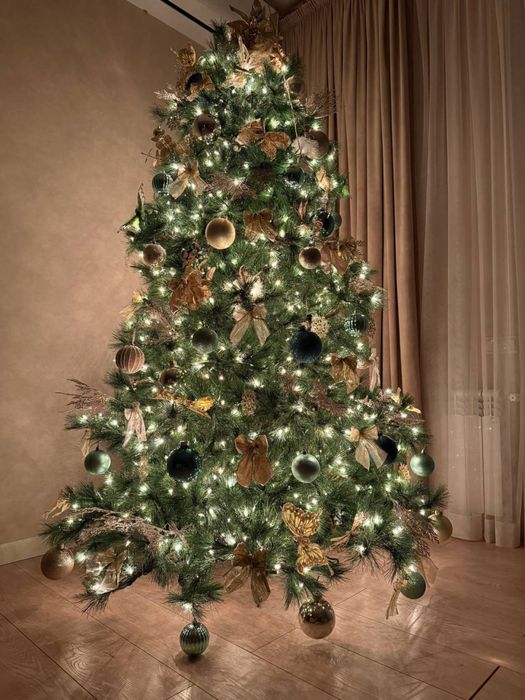 Новогодняя ёлка б/у