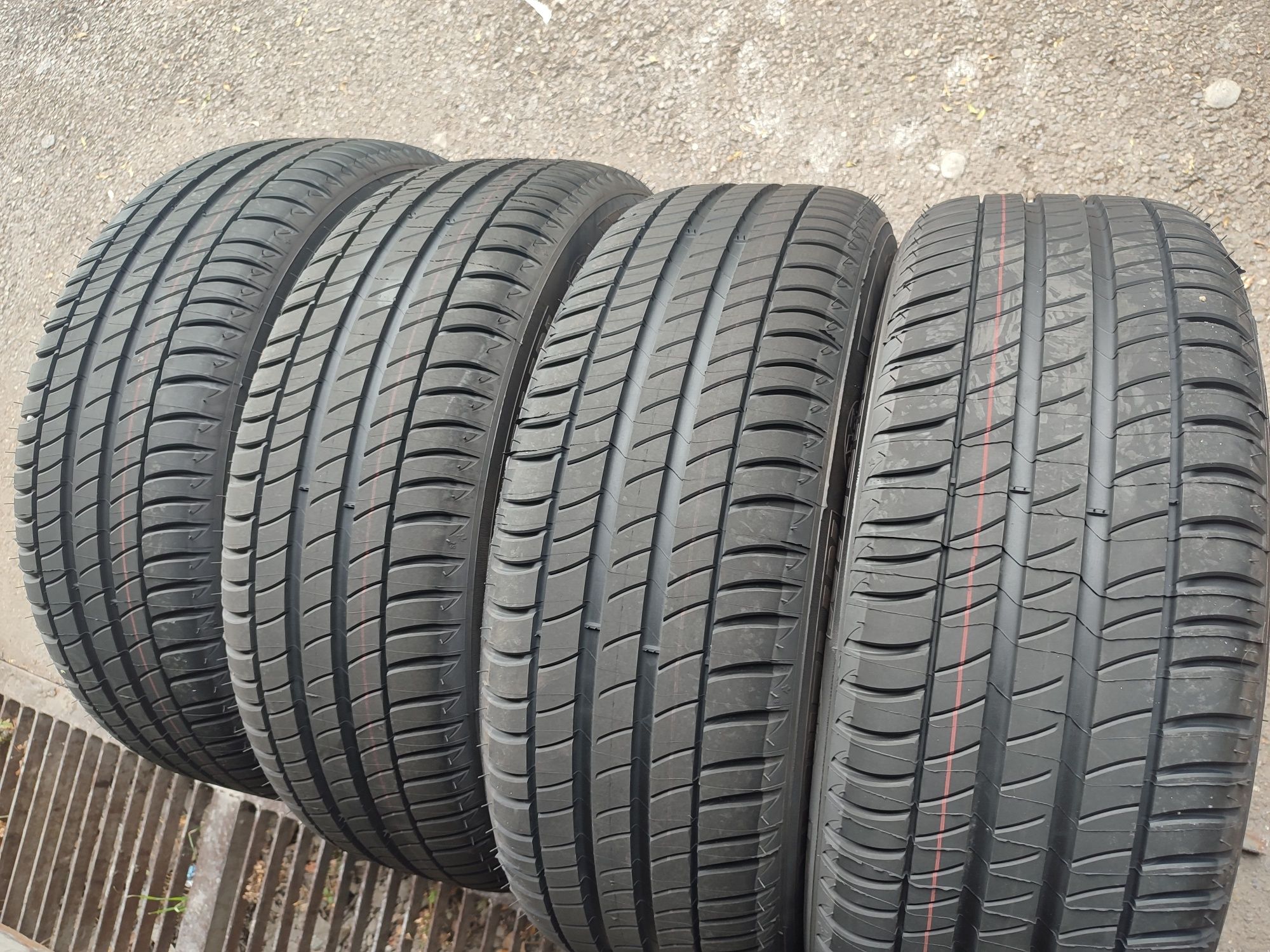 215/60/17" 4бр Michelin primacy3,dot0323