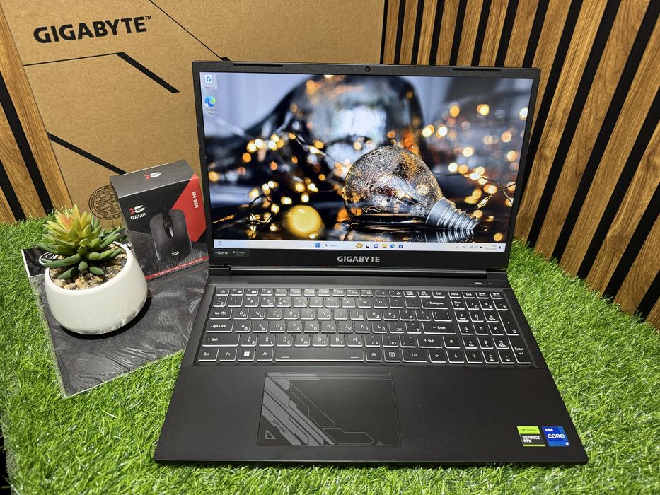 Игровой Ноутбук Gigabyte G5 Core i7-13620H/16GB/SSD1000GB/RTX4050
